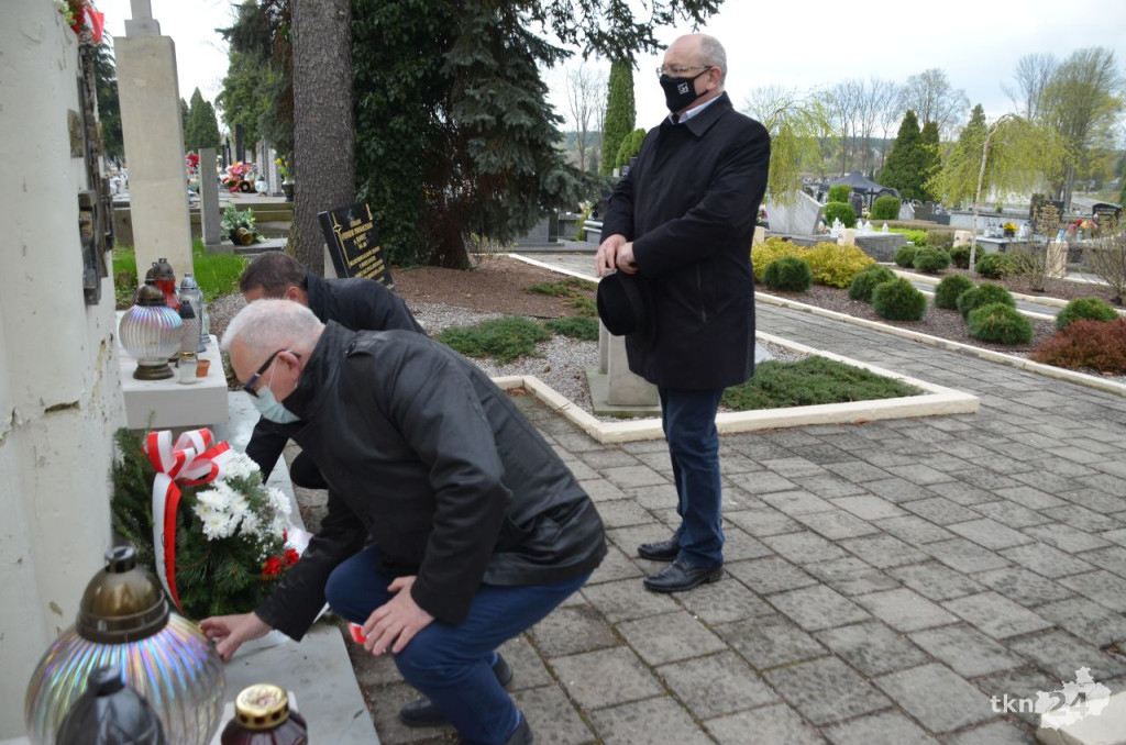 Przedstawiciele gminy Końskie pamiętają o bohaterach II wojny światowej [zdjęcia]
