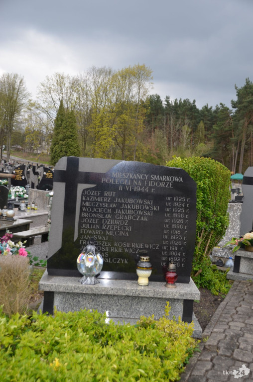 Przedstawiciele gminy Końskie pamiętają o bohaterach II wojny światowej [zdjęcia]