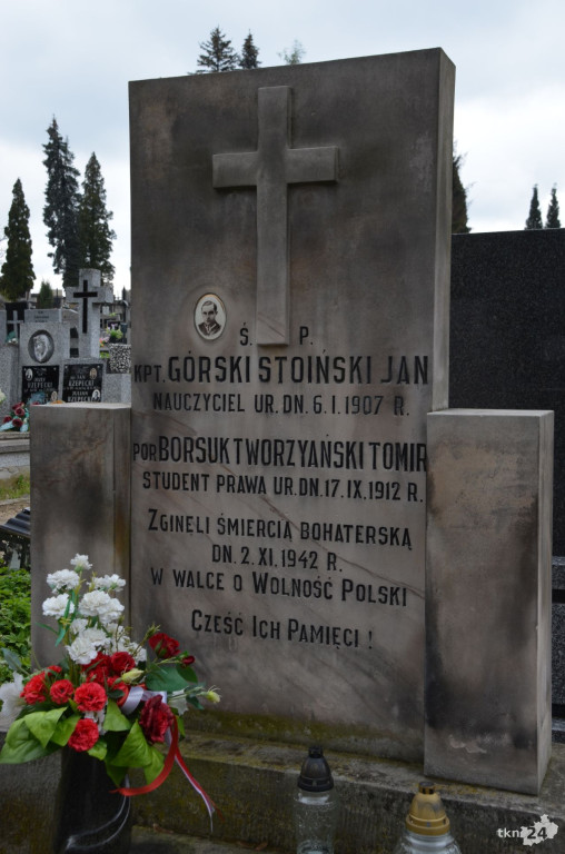 Przedstawiciele gminy Końskie pamiętają o bohaterach II wojny światowej [zdjęcia]