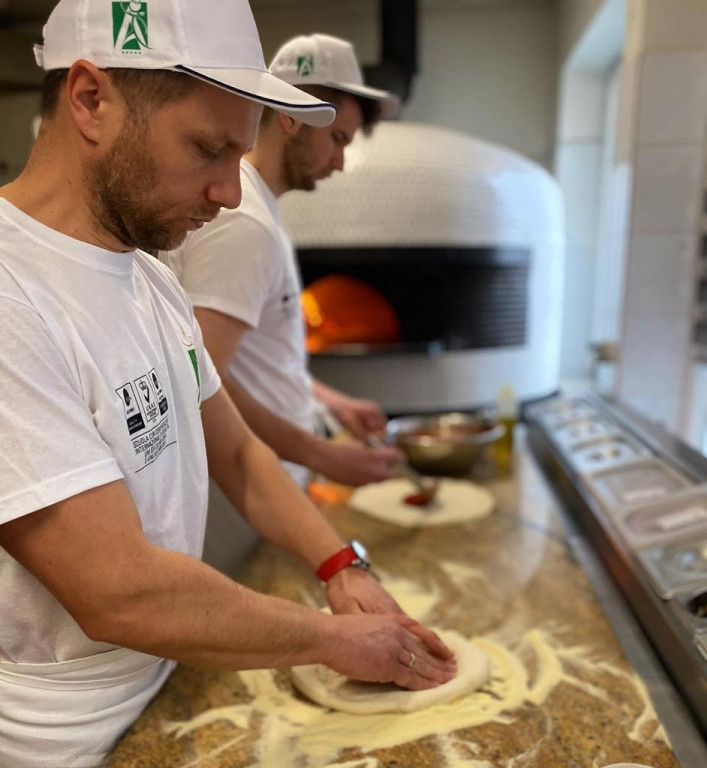 Włoska pizza z Rudy Malenieckiej. San Vito Lo Capo [MENU, zdjęcia]