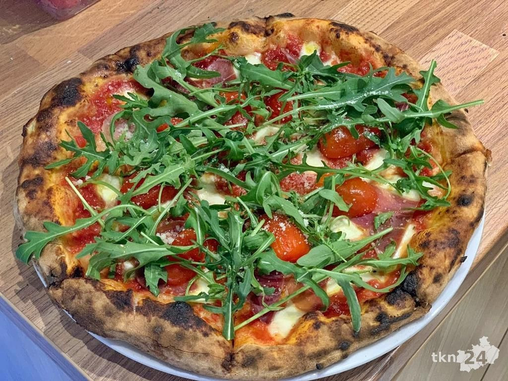 Włoska pizza z Rudy Malenieckiej. San Vito Lo Capo [MENU, zdjęcia]