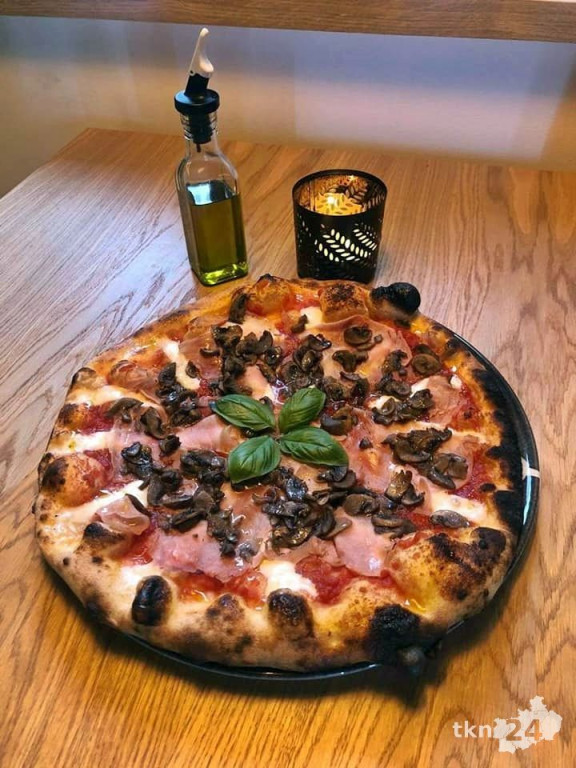 Włoska pizza z Rudy Malenieckiej. San Vito Lo Capo [MENU, zdjęcia]