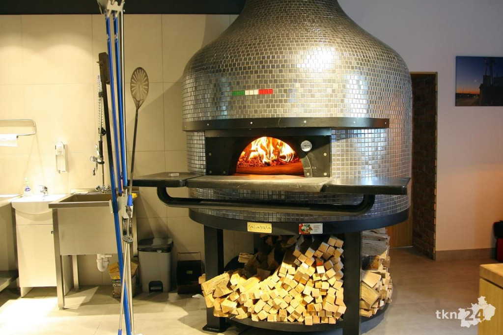 Włoska pizza z Rudy Malenieckiej. San Vito Lo Capo [MENU, zdjęcia]