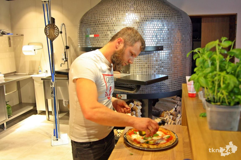 Włoska pizza z Rudy Malenieckiej. San Vito Lo Capo [MENU, zdjęcia]