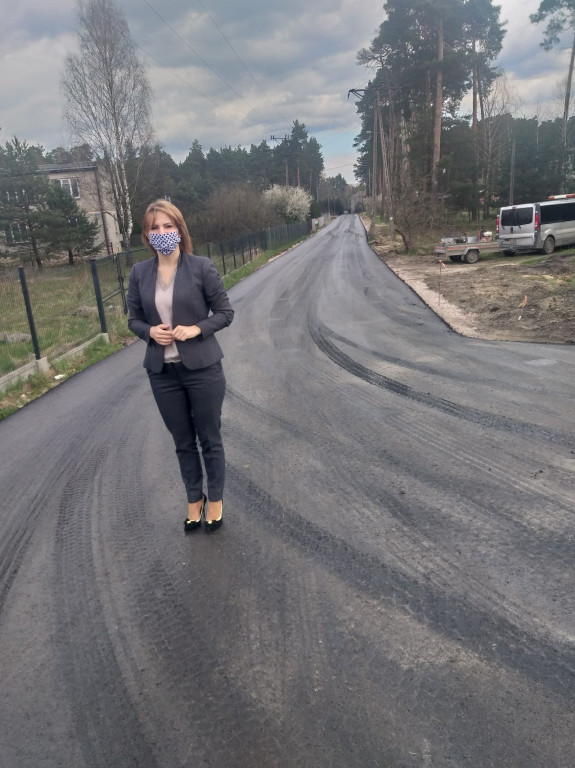 Droga Czarniecka Góra-Poręba już na ukończeniu [zdjęcia]