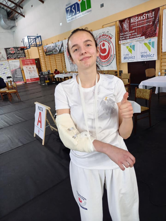 Doskonały start naszych karateków w Wojniczu [zdjęcia]