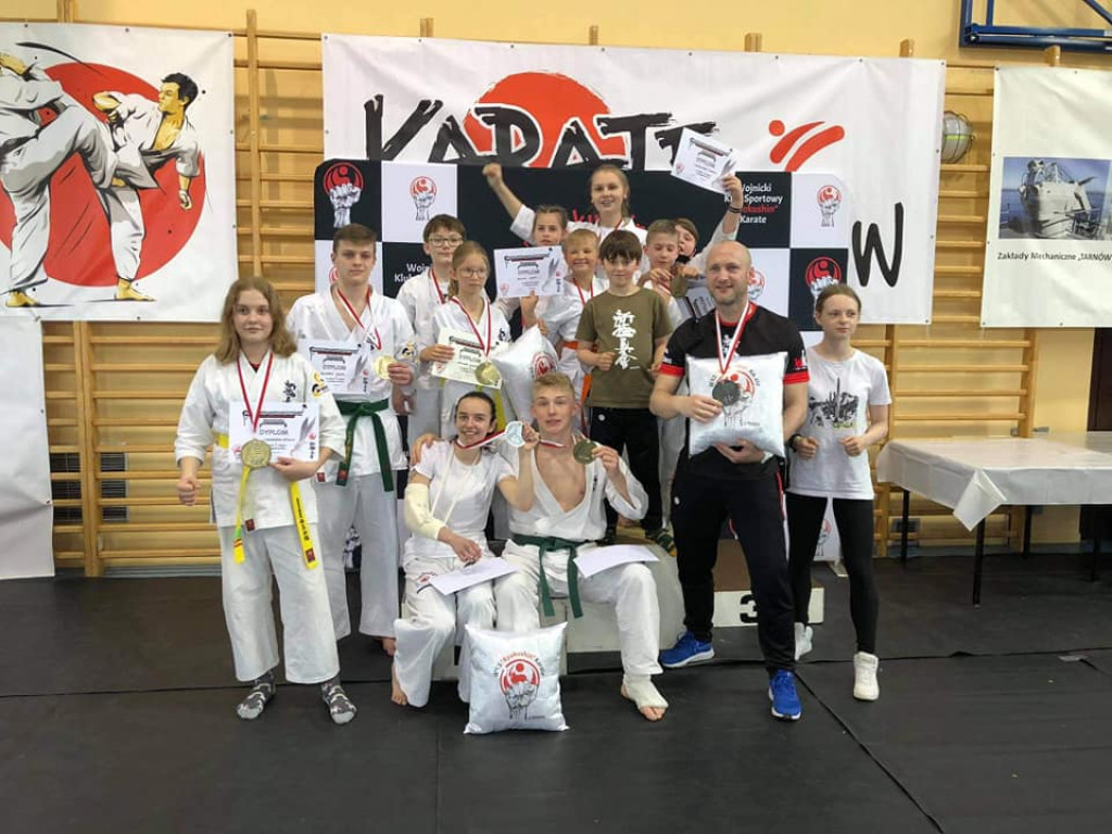 Doskonały start naszych karateków w Wojniczu [zdjęcia]