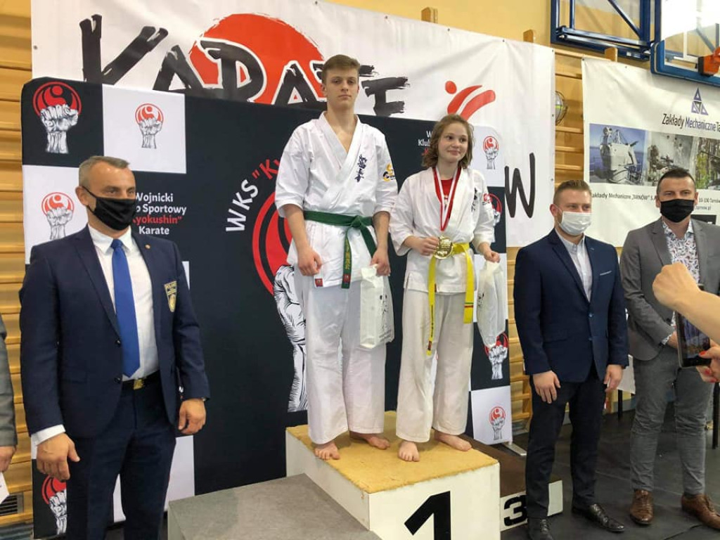 Doskonały start naszych karateków w Wojniczu [zdjęcia]