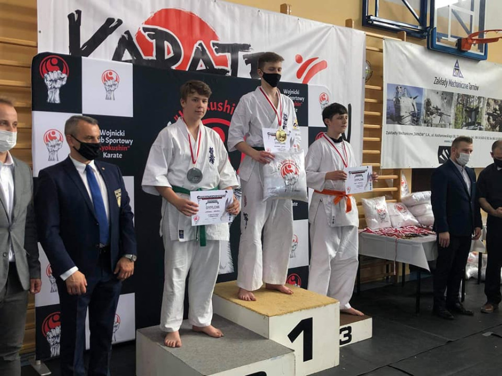 Doskonały start naszych karateków w Wojniczu [zdjęcia]