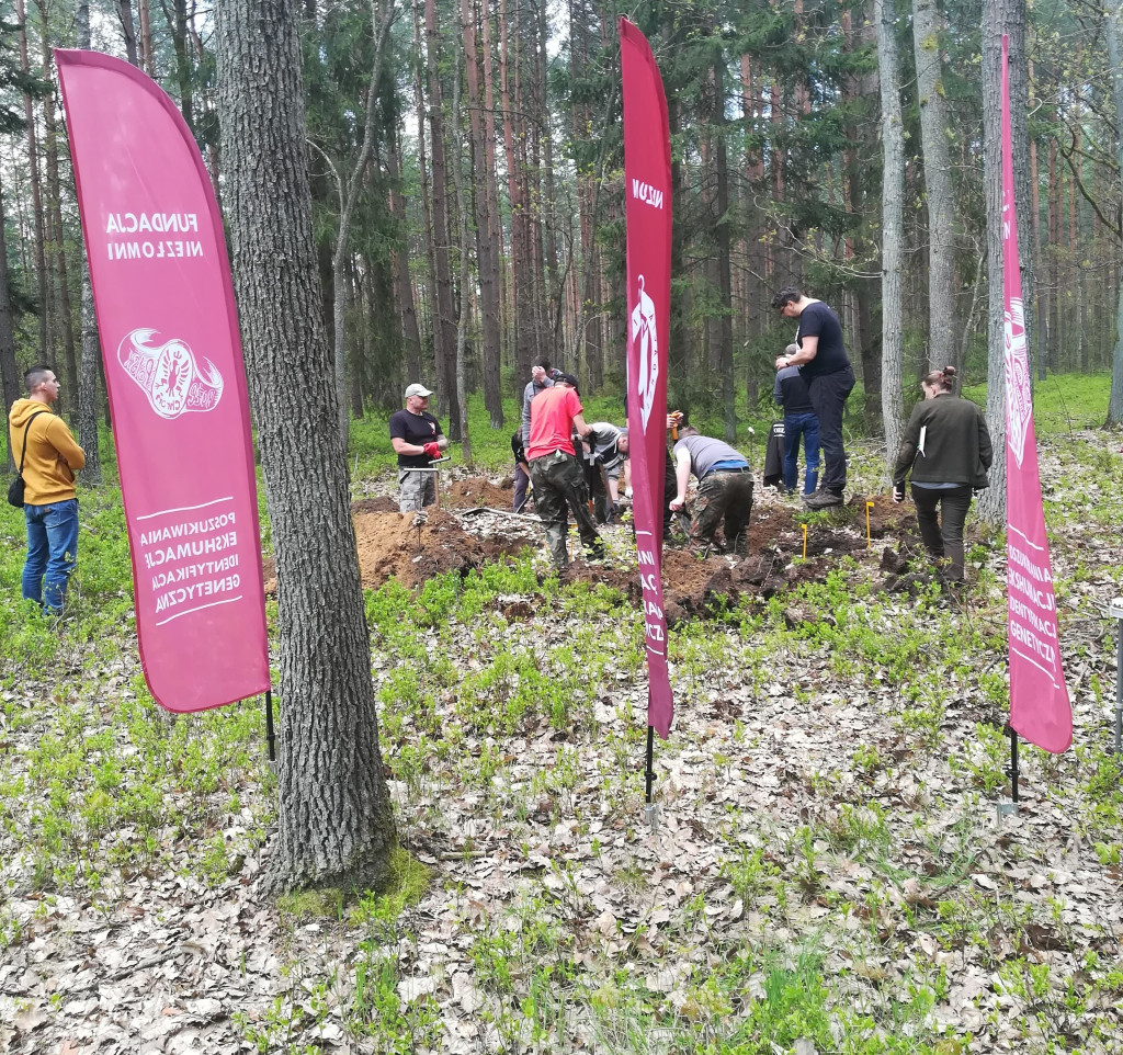 Pod Białym Ługiem znaleźli szczątki ułanów? [zdjęcia]
