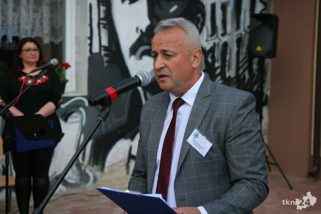 Barycz: Tablica odsłonięta, medale wręczone [wideo, zdjęcia]