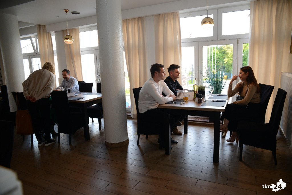 Ruszyły restauracje. Starbex zaprasza z nowym menu [fotogaleria]