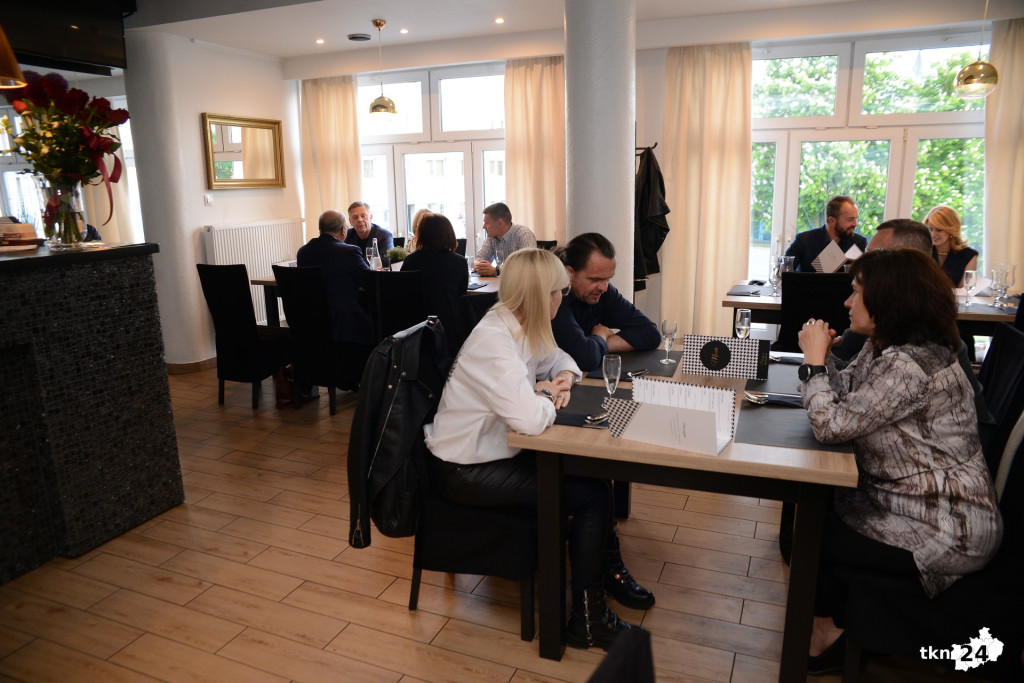 Ruszyły restauracje. Starbex zaprasza z nowym menu [fotogaleria]