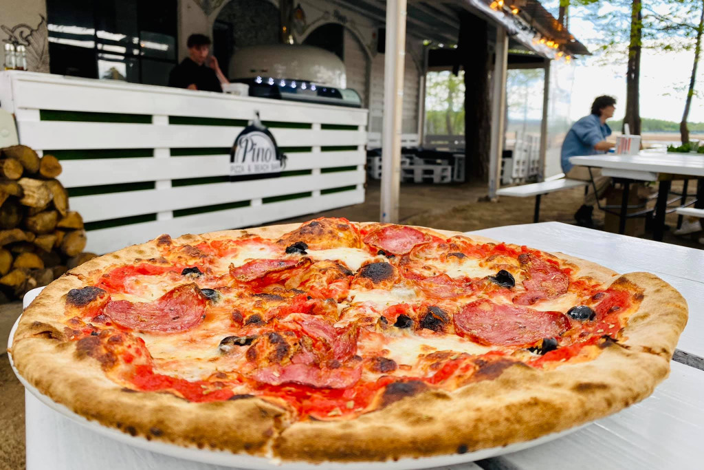 Na pizzę i makaron do Sielpi! Zaprasza Pino. Pizza & Beach Bar