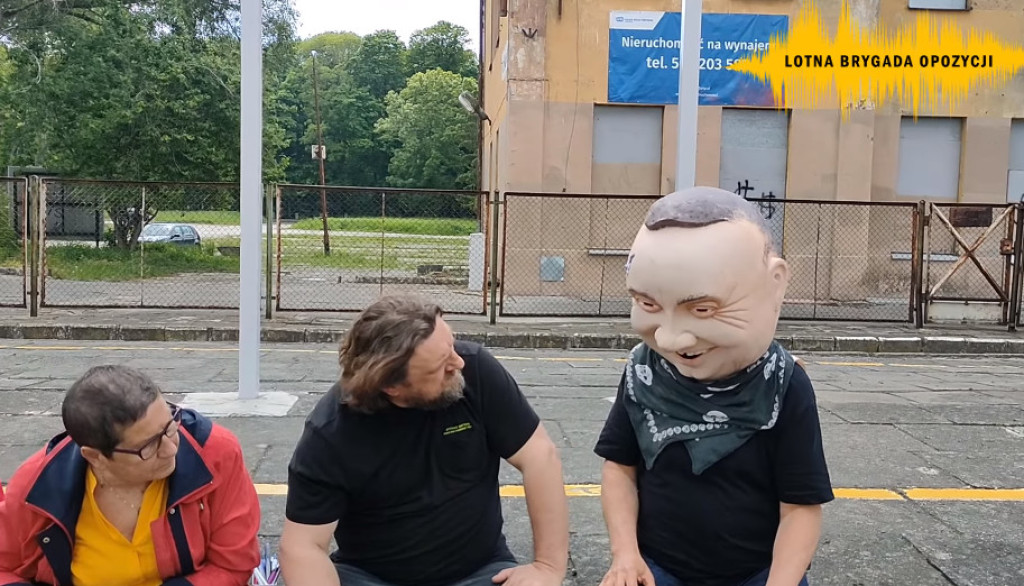 Lotna Brygada Opozycji nagrywała na dworcu w Końskich [zdjęcia]