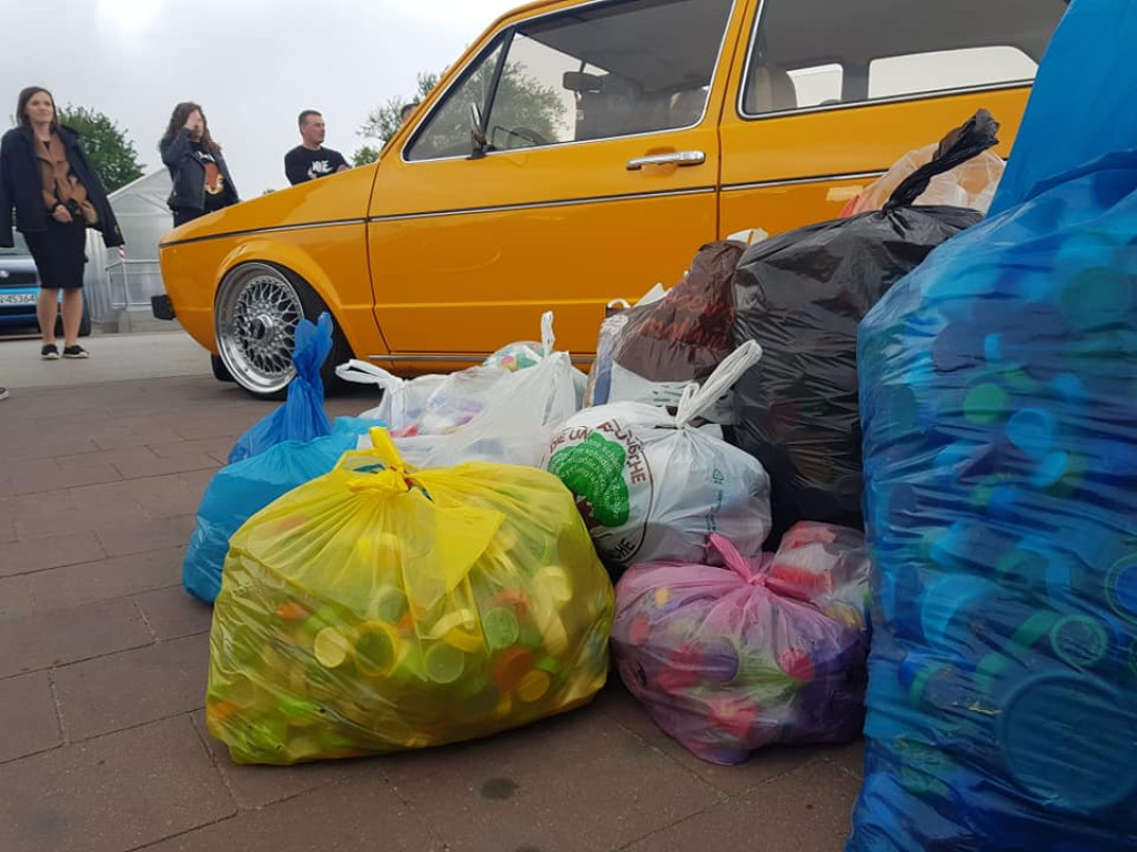 Fani motoryzacji dorzucili się dla Małgosi [wideo, zdjęcia]