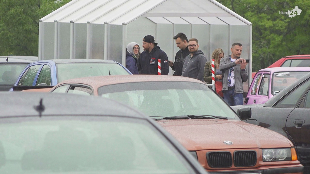 Fani motoryzacji dorzucili się dla Małgosi [wideo, zdjęcia]