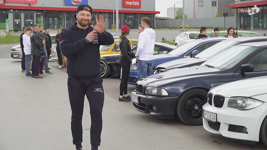 Fani motoryzacji dorzucili się dla Małgosi [wideo, zdjęcia]