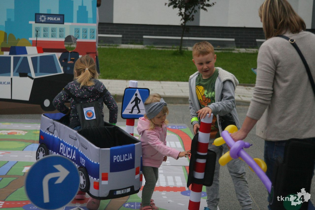 Postacie z bajek opanowały Końskie! To objazdowy Dzień Dziecka [wideo, zdjęcia]