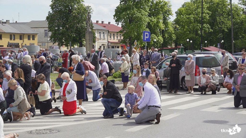 Boże Ciało 2021 w Końskich [wideo, zdjęcia]
