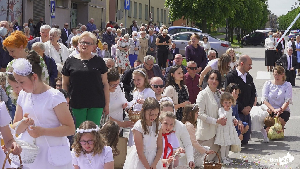 Boże Ciało 2021 w Końskich [wideo, zdjęcia]