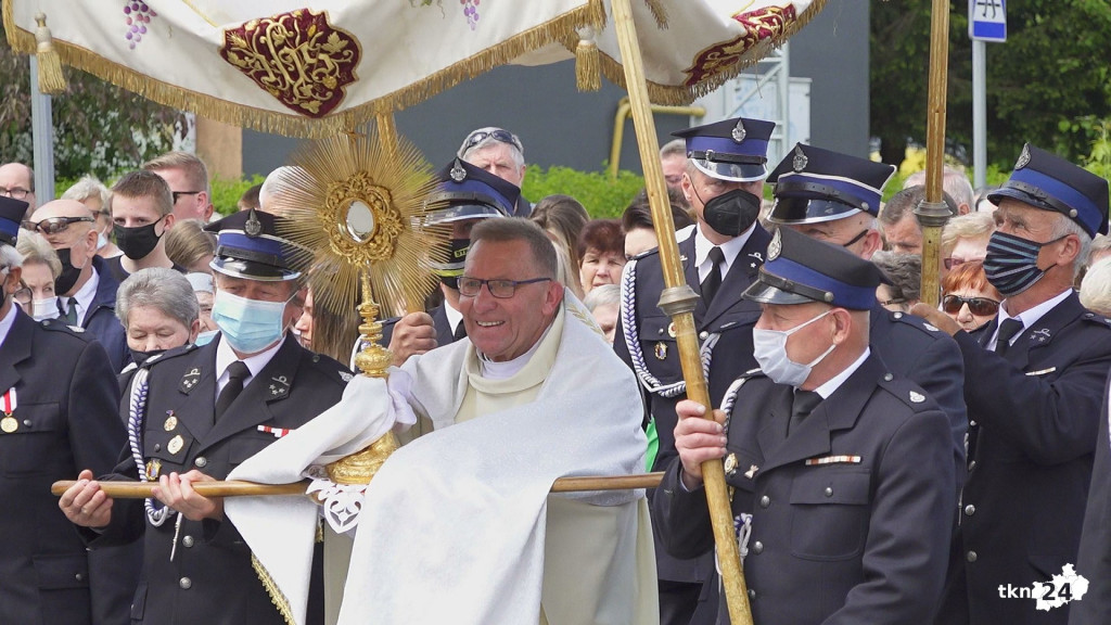 Boże Ciało 2021 w Końskich [wideo, zdjęcia]