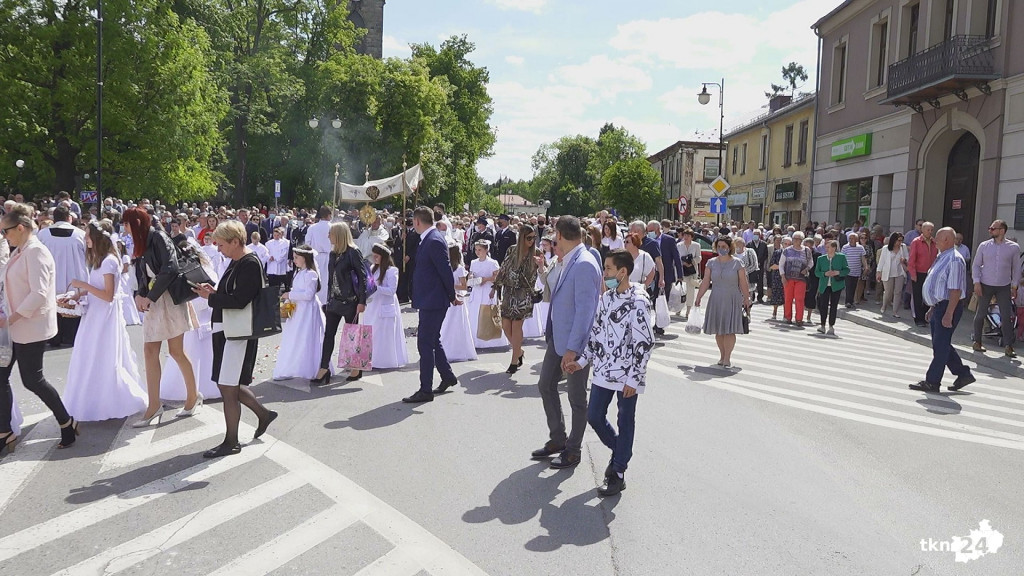 Boże Ciało 2021 w Końskich [wideo, zdjęcia]