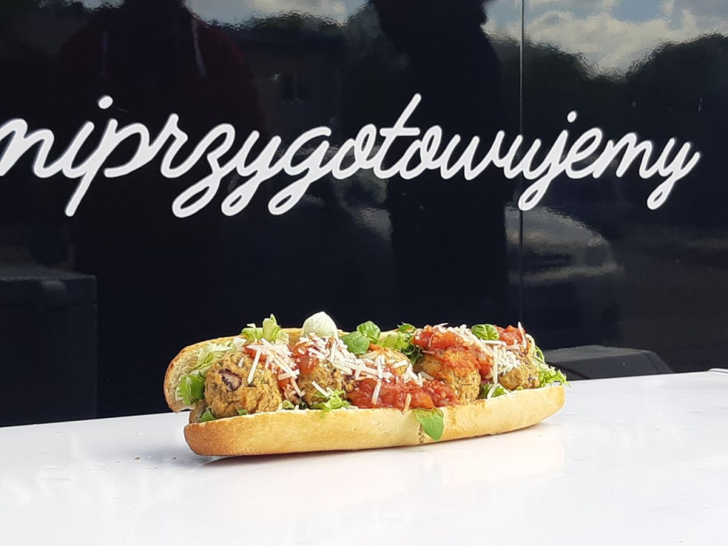 Znamy foodtrucki, które przyjadą nad zalew `Antoniów` [zdjęcia]