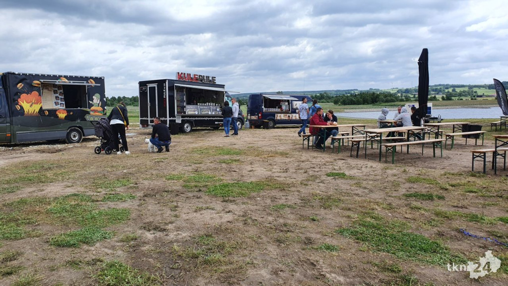 WIDEO: Foodtrucki nad zalewem `Antoniów`