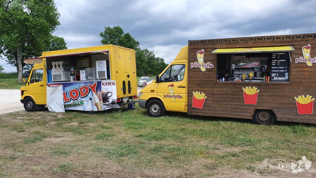 WIDEO: Foodtrucki nad zalewem `Antoniów`