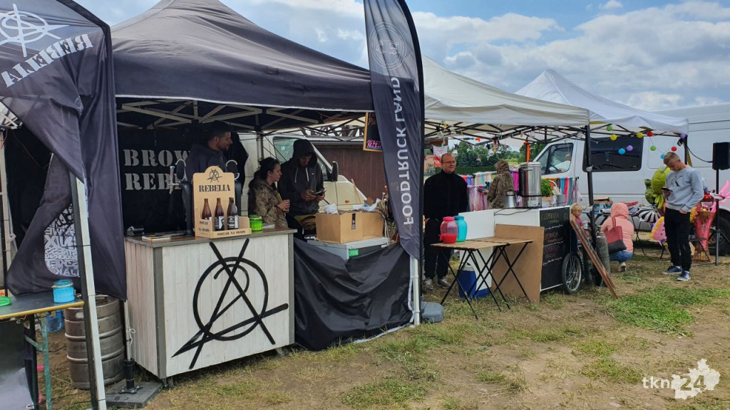 WIDEO: Foodtrucki nad zalewem `Antoniów`