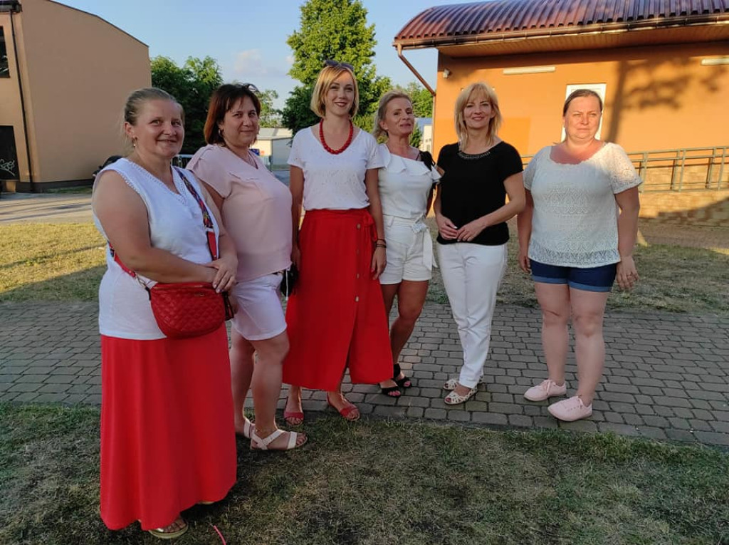 Młodzi i starsi stąporkowianie koncertowo witali lato! [fotorelacja]