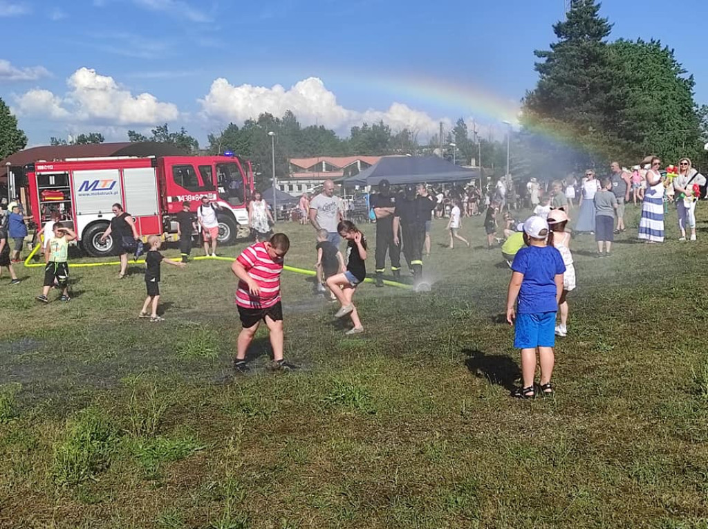 Młodzi i starsi stąporkowianie koncertowo witali lato! [fotorelacja]