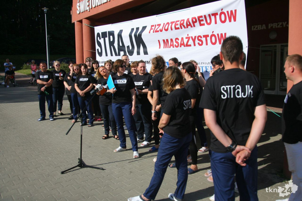 Strajk fizjoterapeutów w Czarnieckiej Górze AKTUALIZACJA [wideo, zdjęcia]