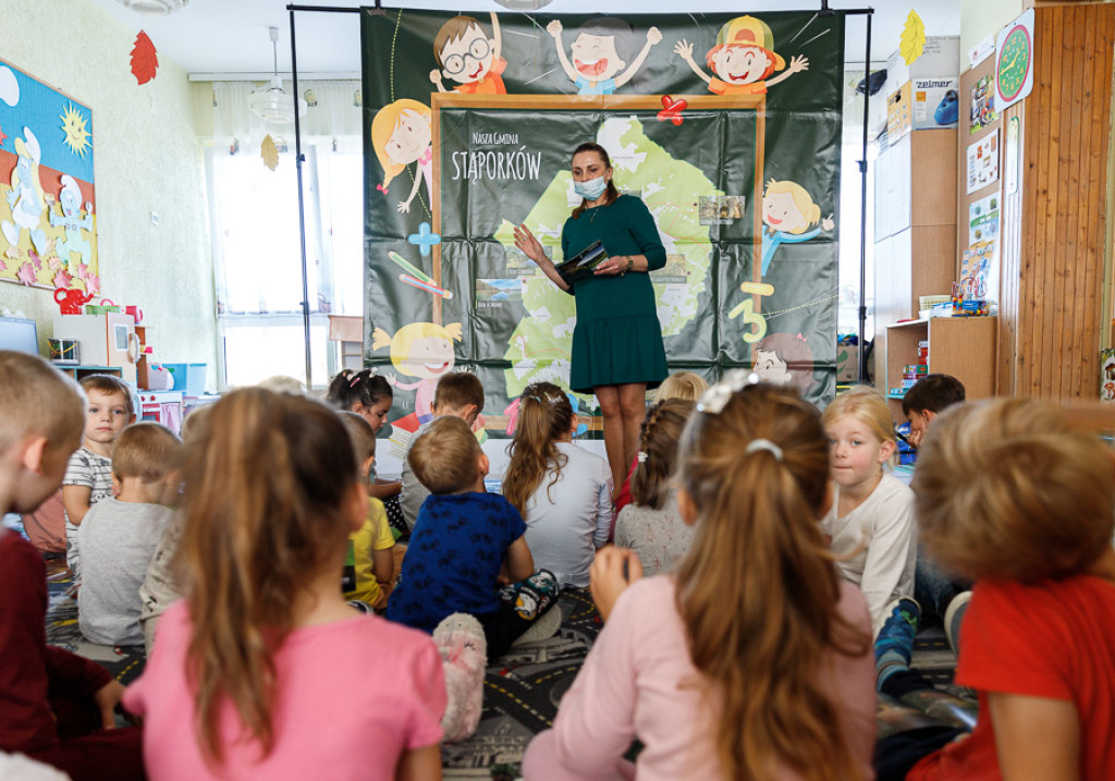Przybliżyli przedszkolakom lokalne bogactwo przyrodnicze gminy  Stąporków