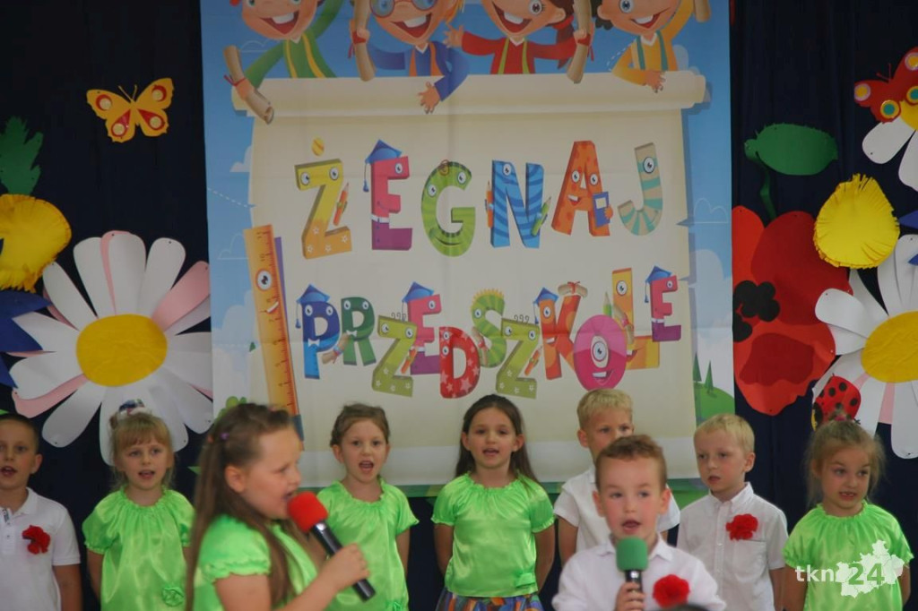 Pożegnanie przedszkolaków i pani dyrektor [wideo, zdjęcia]