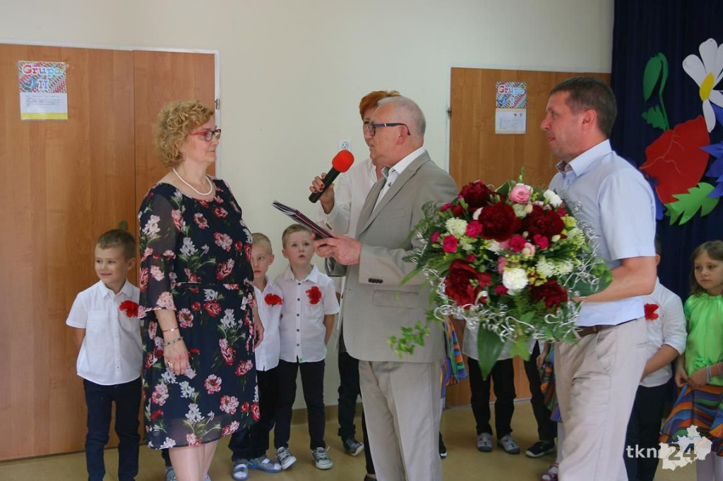 Pożegnanie przedszkolaków i pani dyrektor [wideo, zdjęcia]