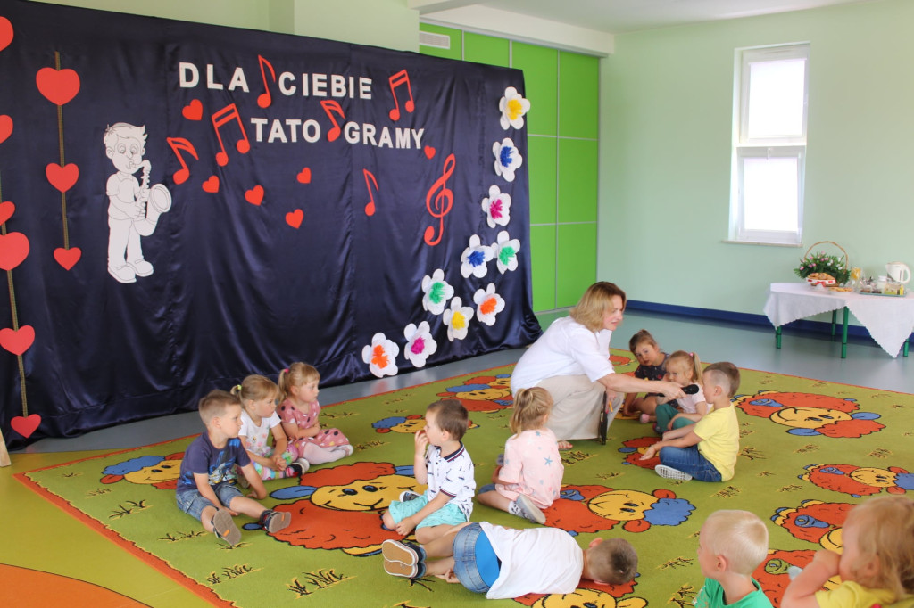 Dzień taty w Przedszkolu w Smykowie [zdjęcia]