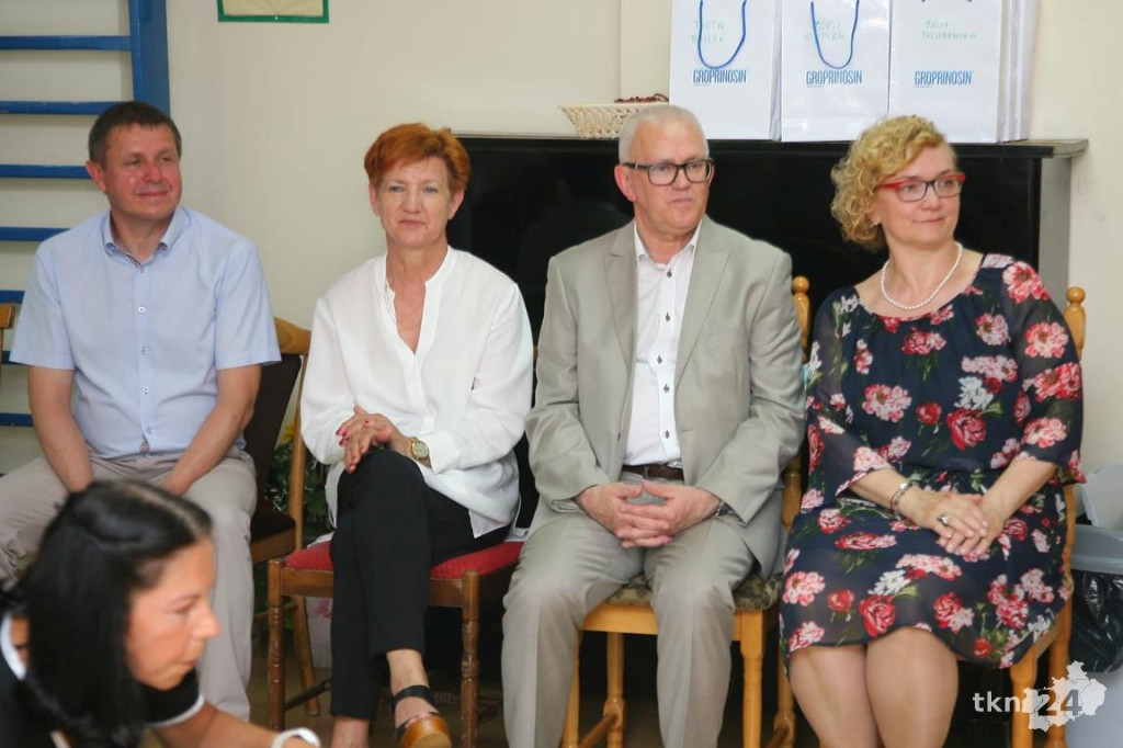 Pożegnanie przedszkolaków i pani dyrektor [wideo, zdjęcia]