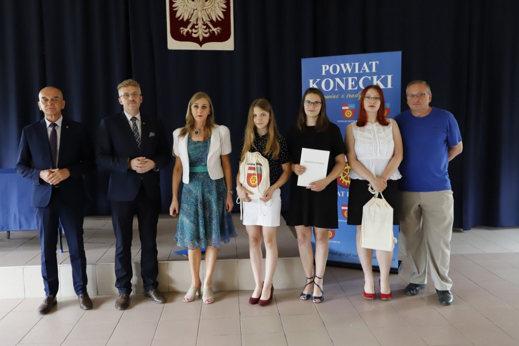 Najlepsi uczniowie szkół średnich zostali wyróżnieni [zdjęcia]
