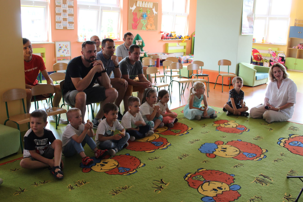 Dzień taty w Przedszkolu w Smykowie [zdjęcia]