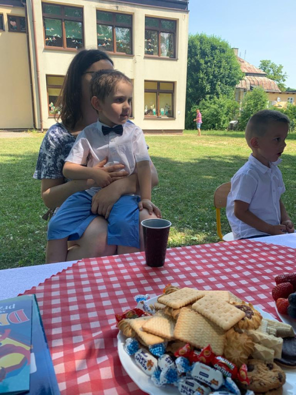 Przedszkolaki z Trójki radośnie zakończyły rok [fotogaleria, wideo]