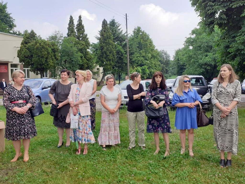 Uczniowie szkół średnich rozpoczęli wakacje! [wideo, fotogaleria]
