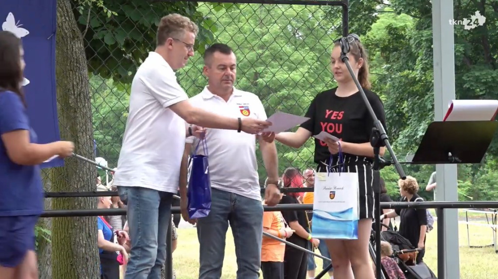 Piknik dla rodzin w Baryczy. Tematem bezpieczeństwo [wideo, zdjęcia]