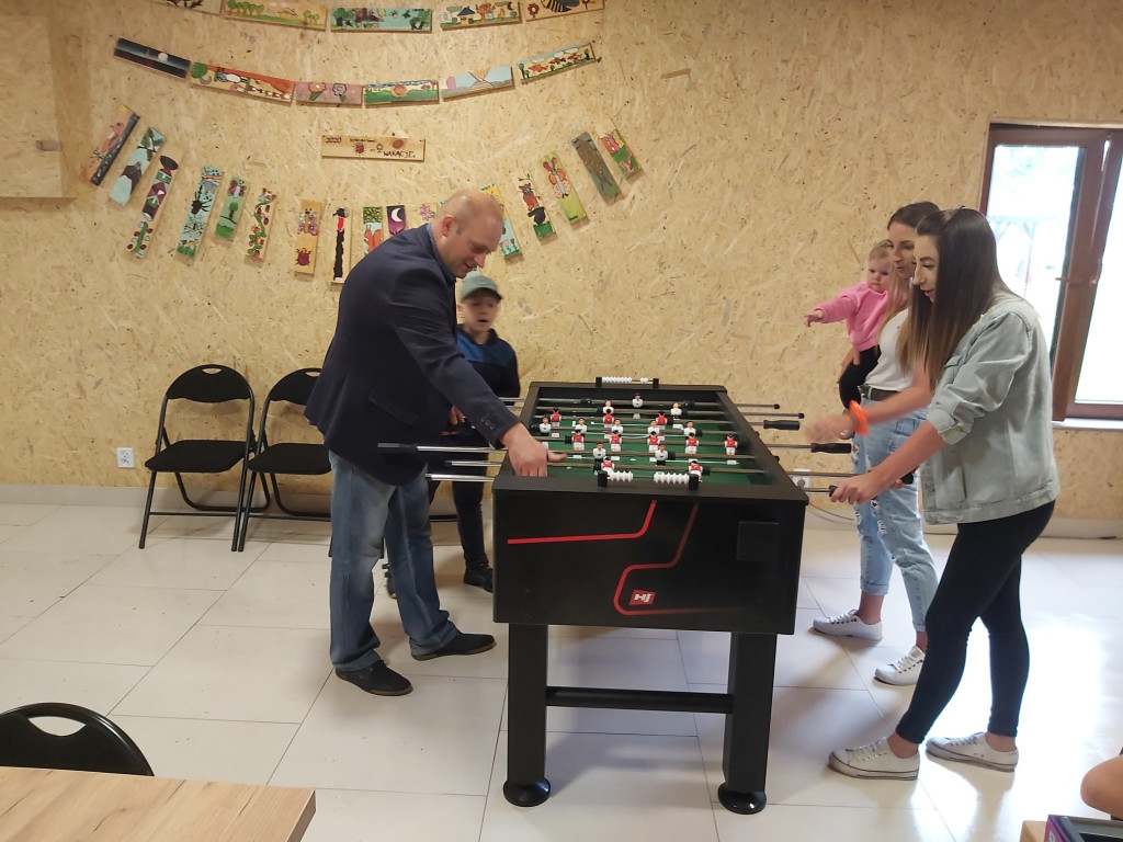 Nowe miejsce dla dzieci i młodzieży w Bębnowie [zdjęcia]