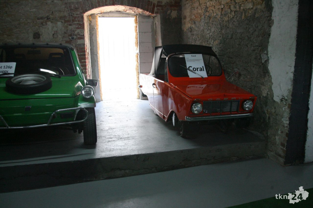 W Modliszewicach otwarto muzeum motoryzacji [wideo, zdjęcia]