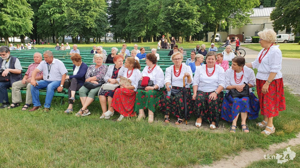 Ziołowa `Uczta z folklorem` pozytywnie odebrana przez konecczan [wideo, zdjęcia]