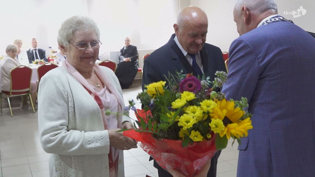 16 par z gminy Gowarczów obchodziło Złote Gody! [wideo, zdjęcia]