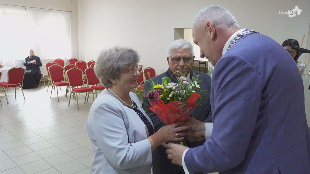16 par z gminy Gowarczów obchodziło Złote Gody! [wideo, zdjęcia]