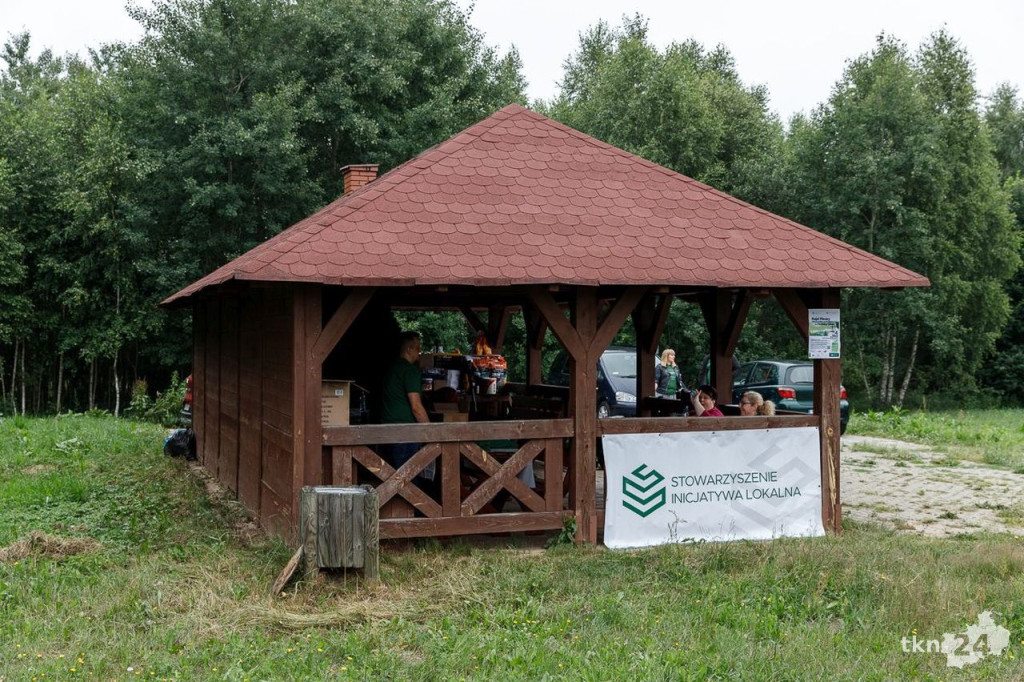 Wspólnie wyruszyli na Piekielny Szlak, by zobaczyć ślady dinozaurów [fotorelacja]